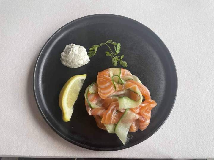 Plat de saumon fumé Condé-sur-Vesgre